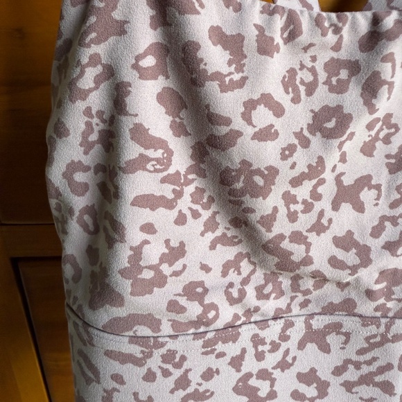 Athleta Leopard Print Sports Bra – Size M - Picture 2 of 4
